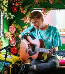 Django + Anouk Holt Django + Anouk Holt